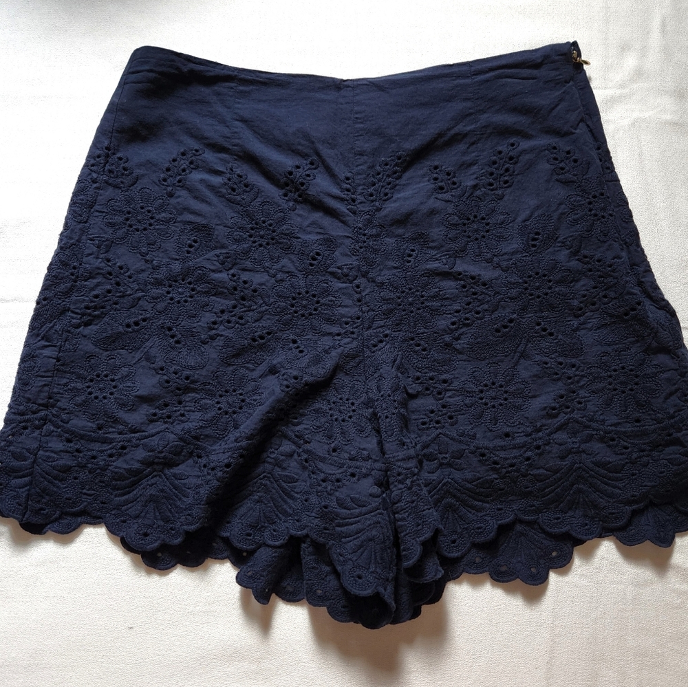Draper James RSVP Size 12 Navy Blue Embroidered Eyelet Shorts